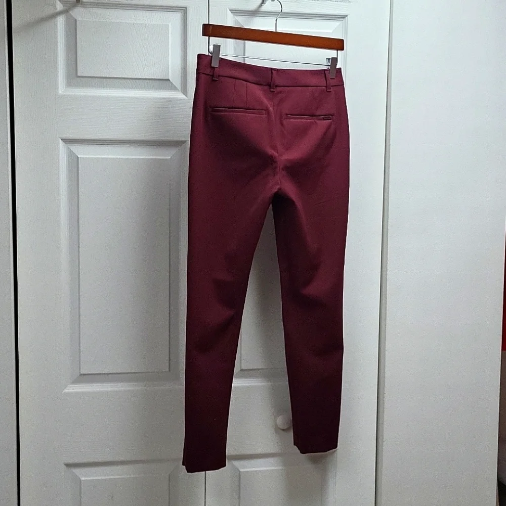 WHBM THE SLIM ANKLE MAROON SIZE 2 - Picture 6 of 7